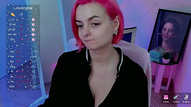 Snapshot of Fire_Bestie chatting on December 7, 2024, 2:24 pm Fire Bestie online show from December 7, 2024, 2:24 pm