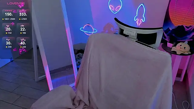 Snapshot of Fire_Bestie chatting on March 7, 2025, 4:55 pm Fire Bestie online show from March 7, 2025, 4:55 pm