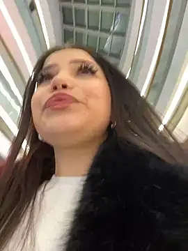 Snapshot of Chloe__Moon chatting on December 8, 2024, 5:22 pm Chloe Moon online show from December 8, 2024, 5:22 pm