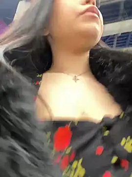 Snapshot of Chloe__Moon chatting on December 30, 2024, 2:19 pm Chloe Moon online show from December 30, 2024, 2:19 pm