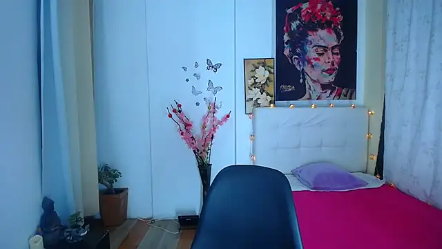 Snapshot of vane_19 chatting on February 6, 2025, 1:10 pm vane 19 online show from February 6, 2025, 1:10 pm