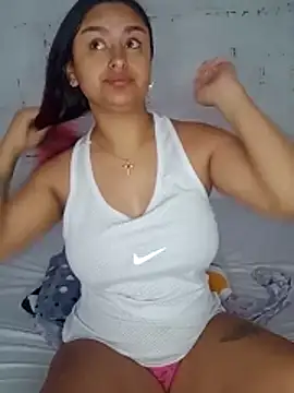 Snapshot of sariitha_sw chatting on April 23, 2026, 1:13 pm sariitha sw online show from April 23, 2026, 1:13 pm