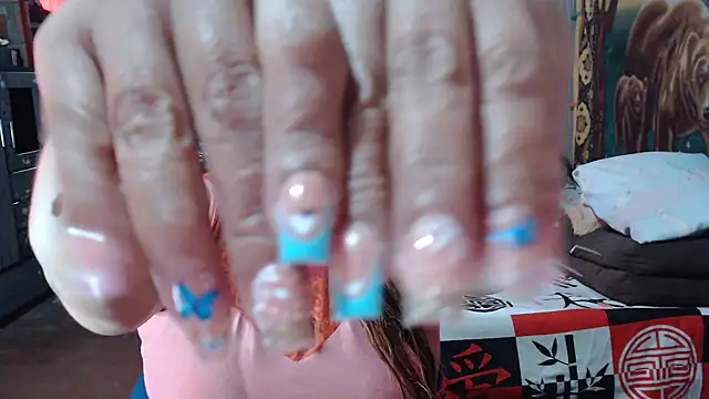 Snapshot of mom_son_dirty chatting on February 4, 2026, 1:50 pm mom son dirty online show from February 4, 2026, 1:50 pm