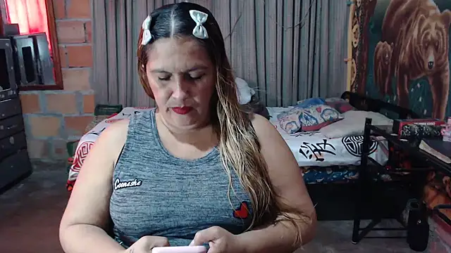 Snapshot of mom_son_dirty chatting on March 19, 2026, 2:21 pm mom son dirty online show from March 19, 2026, 2:21 pm