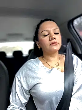 Milff parkerrr online show from September 26, 2025, 4:22 pm