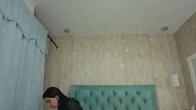 Marcelaa fox online show from February 4, 2026, 6:03 pm