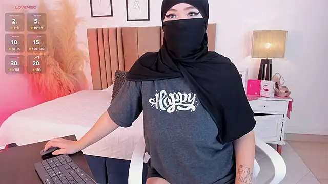 Snapshot of samaara_ chatting on September 10, 2025, 12:05 pm samaara online show from September 10, 2025, 12:05 pm