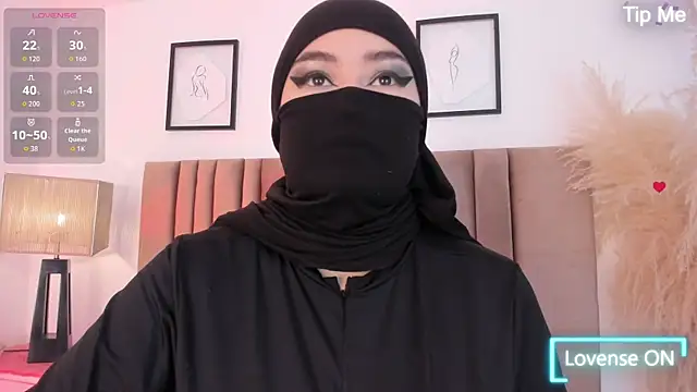 Snapshot of samaara_ chatting on October 16, 2025, 12:50 pm samaara online show from October 16, 2025, 12:50 pm