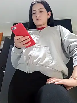 Snapshot of Salomecam30 chatting on December 7, 2024, 2:31 am Salomecam30 online show from December 7, 2024, 2:31 am