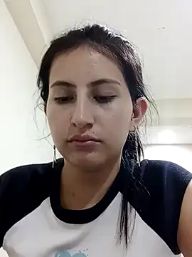 Snapshot of Salomecam30 chatting on December 17, 2024, 2:23 am Salomecam30 online show from December 17, 2024, 2:23 am