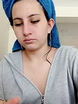 Snapshot of Salomecam30 chatting on January 12, 2025, 8:47 pm Salomecam30 online show from January 12, 2025, 8:47 pm