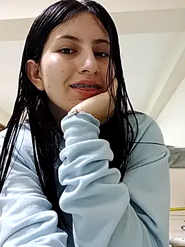 Snapshot of Salomecam30 chatting on February 14, 2025, 2:07 am Salomecam30 online show from February 14, 2025, 2:07 am