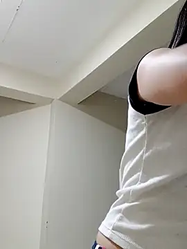 Snapshot of Salomecam30 chatting on March 23, 2025, 1:42 am Salomecam30 online show from March 23, 2025, 1:42 am