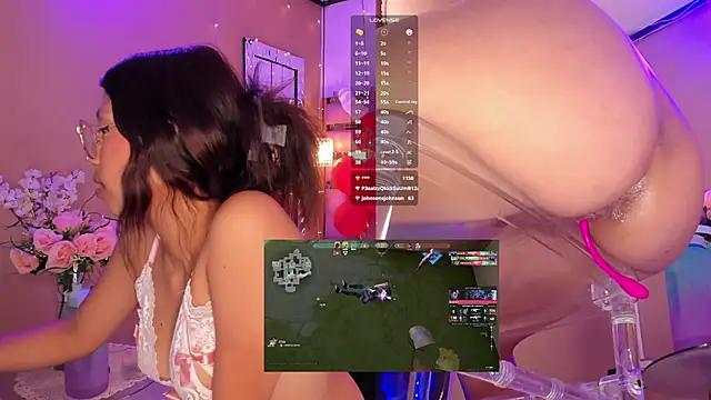 LunaAridi online show from February 6, 2025, 12:43 am