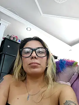 Sweel Leyva18 online show from June 5, 2026, 8:36 pm