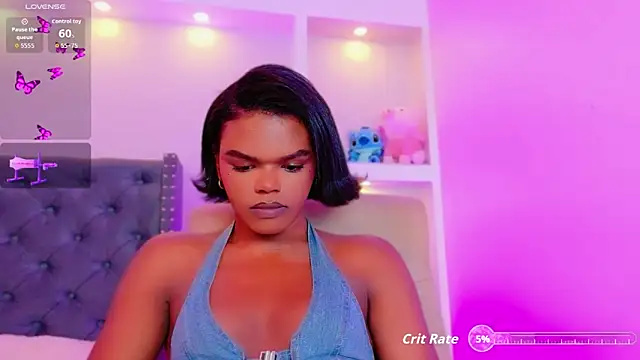 Snapshot of CamiEstrada chatting on September 28, 2025, 10:59 pm CamiEstrada online show from September 28, 2025, 10:59 pm