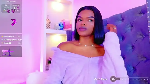 Snapshot of CamiEstrada chatting on November 30, 2025, 3:32 am CamiEstrada online show from November 30, 2025, 3:32 am