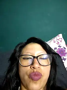 Snapshot of Giviper1 chatting on January 8, 2025, 2:57 am Giviper1 online show from January 8, 2025, 2:57 am