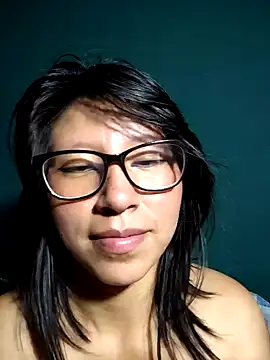 Snapshot of Giviper1 chatting on February 3, 2025, 5:51 am Giviper1 online show from February 3, 2025, 5:51 am