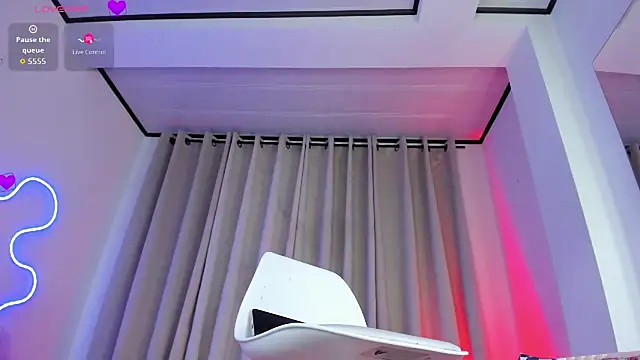 Mackensy sweett online show from March 6, 2026, 5:04 am