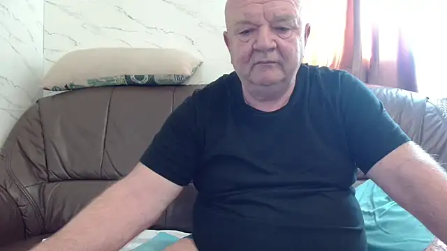 fullballs6 online show from March 5, 2026, 8:43 am