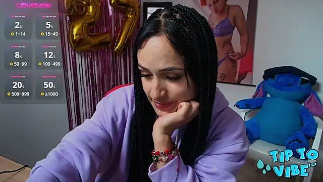 Snapshot of TinnaDawsom chatting on March 7, 2025, 6:54 pm TinnaDawsom online show from March 7, 2025, 6:54 pm