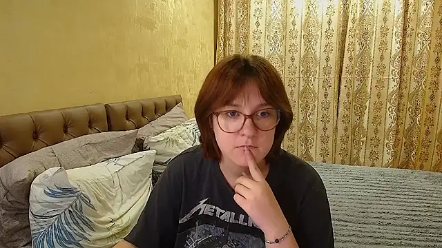 Rudy 02 online show from February 15, 2026, 10:06 pm