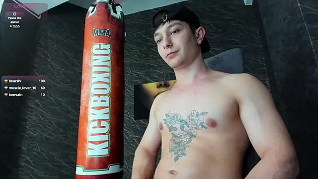 leonardsmith01 online show from December 26, 2024, 2:33 am