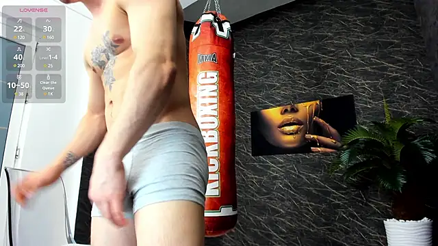 leonardsmith01 online show from January 10, 2025, 8:15 pm