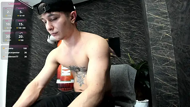 leonardsmith01 online show from January 29, 2025, 2:40 am