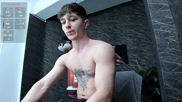 leonardsmith01 online show from January 29, 2025, 8:35 pm