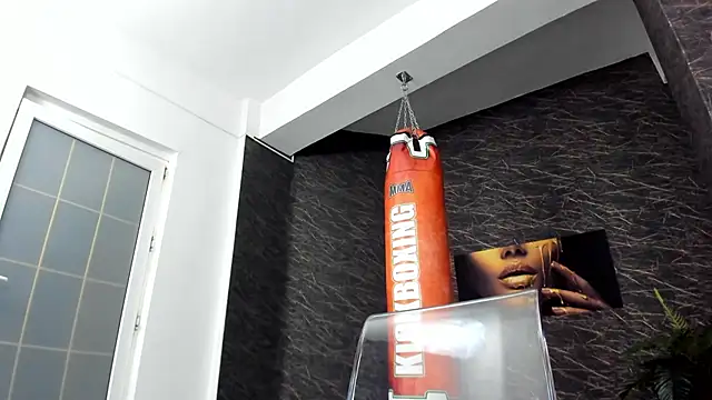 leonardsmith01 online show from February 28, 2025, 3:15 am