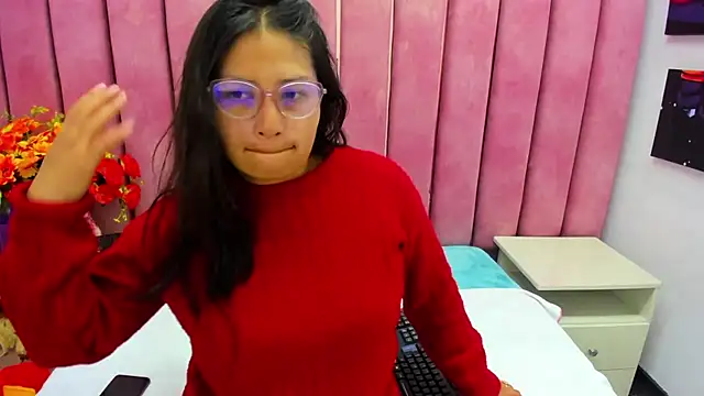 Snapshot of Miaa_Smiith_ chatting on September 21, 2025, 2:46 am Miaa Smiith online show from September 21, 2025, 2:46 am