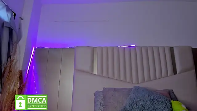 Snapshot of queen_angelique chatting on January 23, 2025, 9:50 pm queen angelique online show from January 23, 2025, 9:50 pm