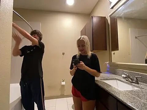 Snapshot of girlfriendmissy chatting on December 24, 2024, 5:55 pm girlfriendmissy online show from December 24, 2024, 5:55 pm