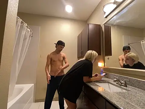 Snapshot of girlfriendmissy chatting on December 29, 2024, 7:00 pm girlfriendmissy online show from December 29, 2024, 7:00 pm