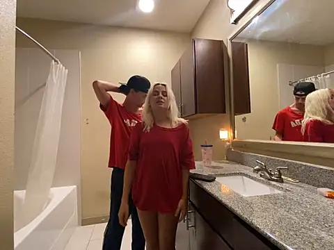 Snapshot of girlfriendmissy chatting on February 16, 2025, 1:47 am girlfriendmissy online show from February 16, 2025, 1:47 am