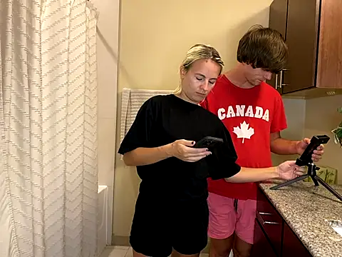 Snapshot of girlfriendmissy chatting on September 24, 2025, 12:25 am girlfriendmissy online show from September 24, 2025, 12:25 am