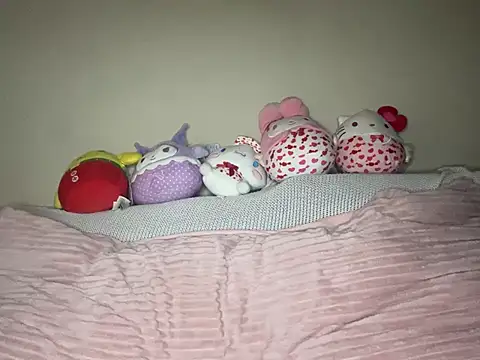 Snapshot of girlfriendmissy chatting on October 19, 2025, 5:13 pm girlfriendmissy online show from October 19, 2025, 5:13 pm