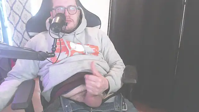 chicostick413 online show from February 2, 2026, 2:38 pm