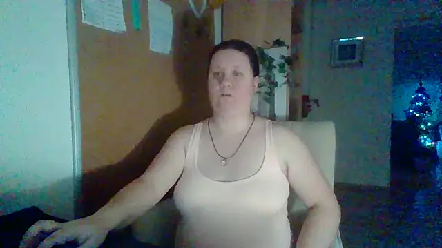 Snapshot of ReifeVenna chatting on January 13, 2025, 7:42 pm ReifeVenna online show from January 13, 2025, 7:42 pm