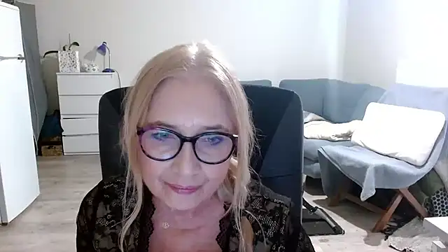 sofia xkiss online show from January 30, 2025, 2:58 pm