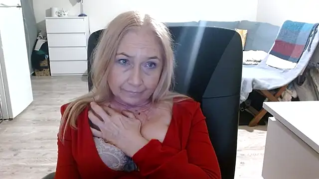 sofia xkiss online show from March 7, 2025, 5:49 pm