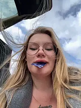 Snapshot of justmila chatting on September 29, 2025, 11:15 am justmila online show from September 29, 2025, 11:15 am