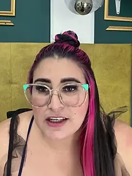 Snapshot of BellaPeers_ chatting on January 5, 2025, 3:55 pm BellaPeers online show from January 5, 2025, 3:55 pm