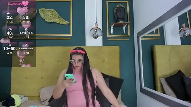 Snapshot of BellaPeers_ chatting on January 28, 2025, 12:00 pm BellaPeers online show from January 28, 2025, 12:00 pm