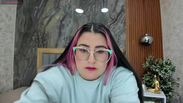 Snapshot of BellaPeers_ chatting on February 5, 2025, 11:34 am BellaPeers online show from February 5, 2025, 11:34 am