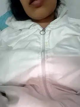 Snapshot of catreena chatting on January 16, 2026, 7:29 pm catreena online show from January 16, 2026, 7:29 pm