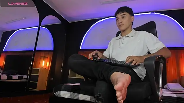 Austin Cardieff online show from March 10, 2025, 3:34 am