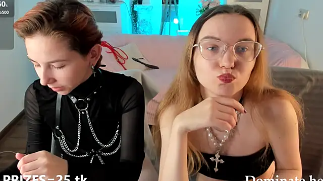 velvetvalkyries online show from December 4, 2024, 5:33 pm